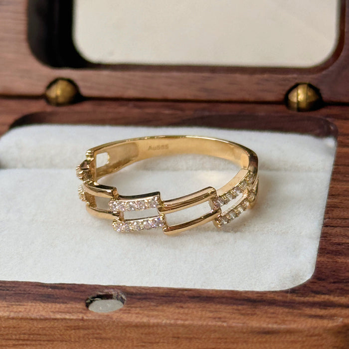 14K Yellow Gold Modern Link Chain Ring